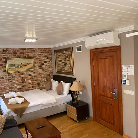 Bosphorus Bridge 3* Istanboel