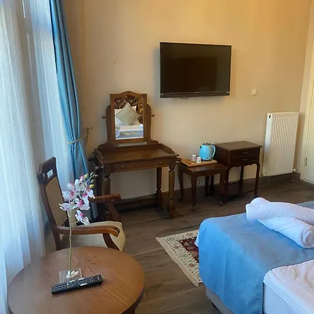 Bosphorus Bridge Hotel