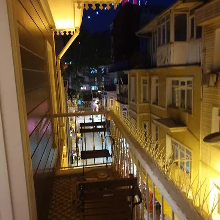 Hotel Bosphorus Bridge Istanboel