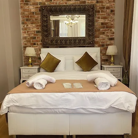 Bosphorus Bridge 3* Istanboel