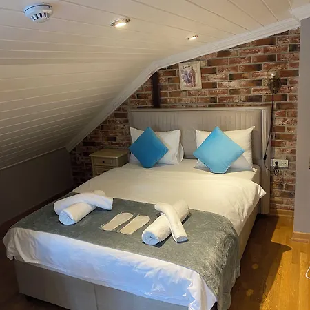 Bosphorus Bridge Hotel 3*