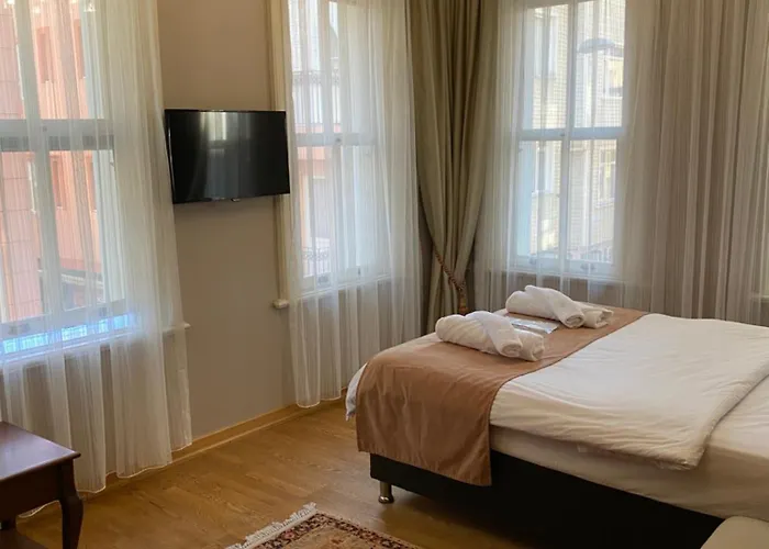 Bosphorus Bridge Hotel 3*