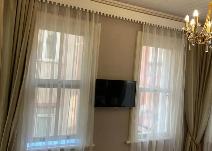 Bosphorus Bridge Hotel 3*